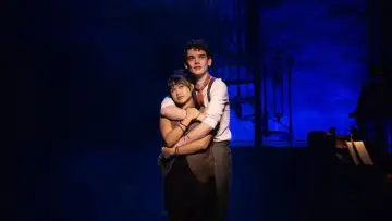 Zasłona do filmu "Hadestown" #703965