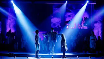 Zasłona do filmu "Hadestown" #975539