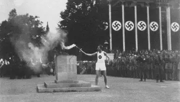 Zasłona do filmu "FASCISMO(s): Um Filme em Seis Partes" #1146892