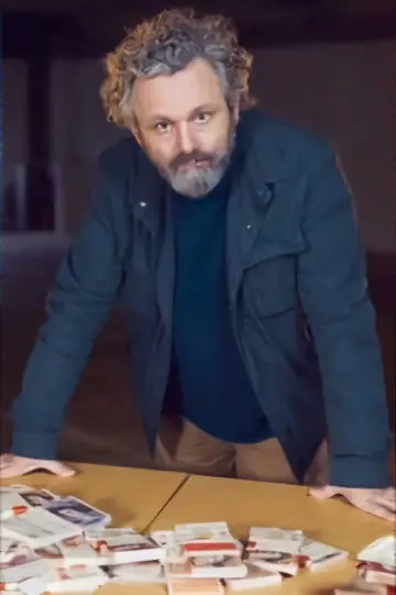 Plakat do filmu "Michael Sheen