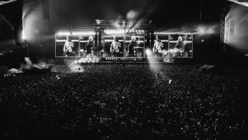 Zasłona do filmu "Oasis: Don