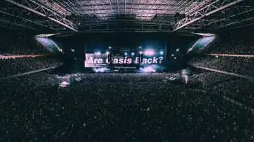 Zasłona do filmu "Oasis: Don