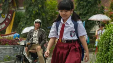 Zasłona do filmu "Panggil Aku Ayah" #701493