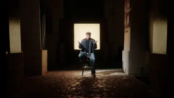 Zasłona do filmu "La découverte de la Chouette d