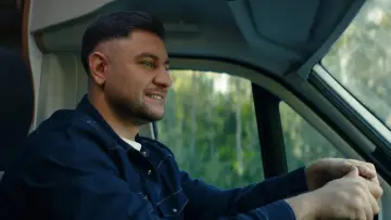 Zasłona do filmu "Не одна дома 2" #1582584