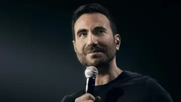 Zasłona do filmu "Brett Goldstein: Drugi najlepszy wieczór w twoim życiu" #941127