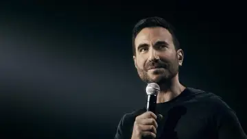 Zasłona do filmu "Brett Goldstein: Drugi najlepszy wieczór w twoim życiu" #941131
