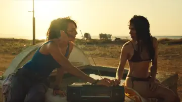 Zasłona do filmu "Afrodite" #1583283