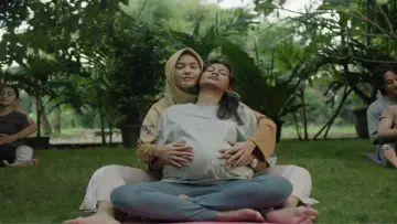 Zasłona do filmu "Dua Hati Ibu" #1719447