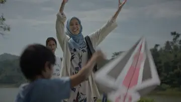 Zasłona do filmu "Dua Hati Ibu" #1824054