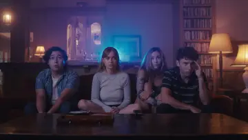 Zasłona do filmu "Say Less" #769175