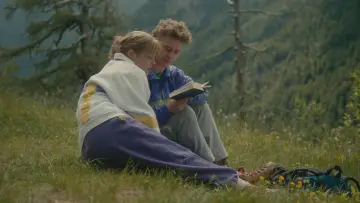 Zasłona do filmu "Belo se pere na devetdeset" #809038
