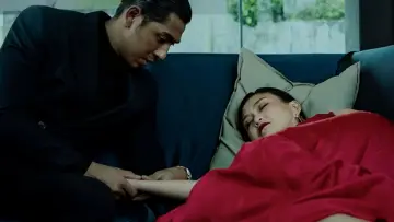 Zasłona do filmu "Dendam Malam Kelam" #714780