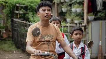 Zasłona do filmu "Warung Pocong" #912927