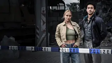 Zasłona do filmu "Mord im Revier - Das Horrorhaus von Hünxe" #790539