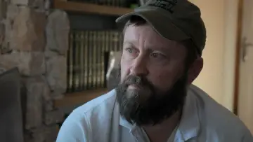 Zasłona do filmu "Louis Theroux: The Settlers" #784033