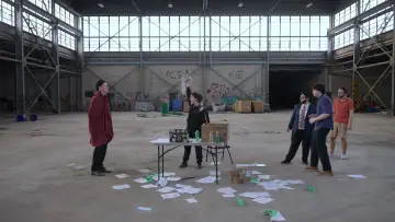 Zasłona do filmu "Everything in Peter Day