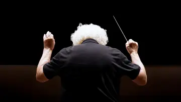 Zasłona do filmu "Simon Rattle - Vom Glück des Dirigierens" #1914213