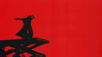 Zasłona do filmu "j-hope Tour 
