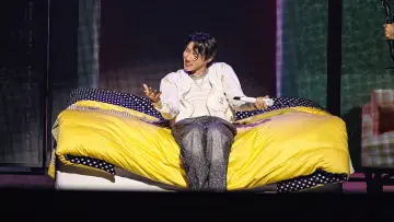 Zasłona do filmu "j-hope Tour 