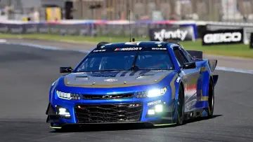 Zasłona do filmu "American Thunder: NASCAR to Le Mans" #662366