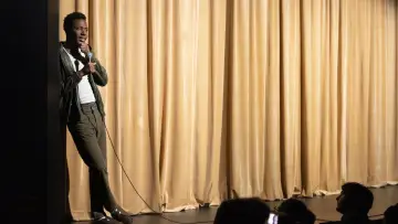 Zasłona do filmu "Nie bądź gej" #940923