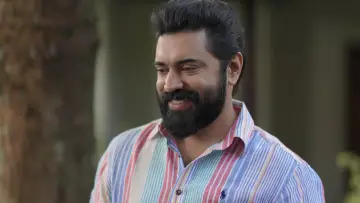 Zasłona do filmu "സർവം മായ" #1631480