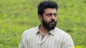 Zasłona do filmu "സർവം മായ" #1631482