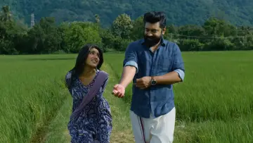 Zasłona do filmu "സർവം മായ" #532342