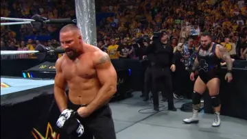 Zasłona do filmu "WWE Crown Jewel 2025" #695977