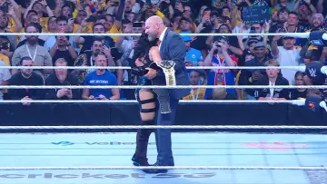 Zasłona do filmu "WWE Crown Jewel 2025" #695980