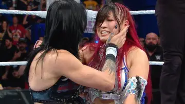 Zasłona do filmu "WWE Crown Jewel 2025" #696007