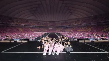 Zasłona do filmu "2024 aespa LIVE TOUR – SYNK：PARALLEL LINE – in TOKYO DOME -SPECIAL EDITION" #1846195