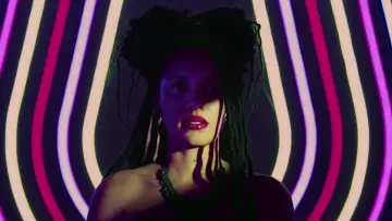 Zasłona do filmu "Love Kills" #1803289