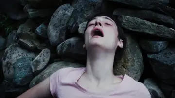 Zasłona do filmu "Matka much" #551126