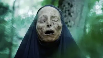 Zasłona do filmu "Matka much" #551132