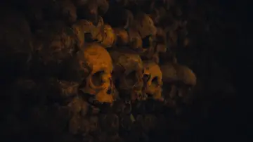 Zasłona do filmu "Queens of the Stone Age: Alive in the Catacombs" #940699