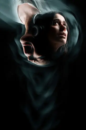 Plakat do filmu "The Undertone" #560787