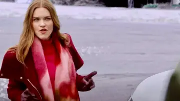 Zasłona do filmu "Holiday Touchdown: A Bills Love Story" #979380