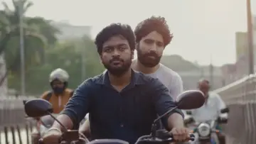 Zasłona do filmu "ஆரோமலே" #662594