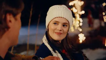 Zasłona do filmu "Once Upon a Christmas Crown" #1291159
