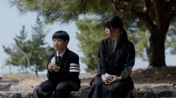 Zasłona do filmu "두 번의 장례" #977612