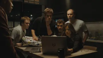 Zasłona do filmu "Artificial" #1898099