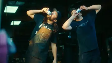 Zasłona do filmu "Noah Kahan: Out of Body" #773575
