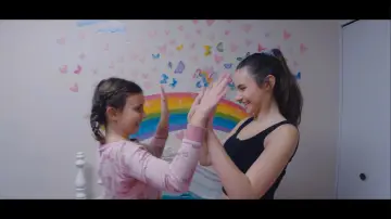 Zasłona do filmu "What Tomorrow Brings" #978746