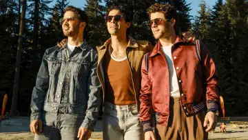 Zasłona do filmu "Camp Rock 3" #975398