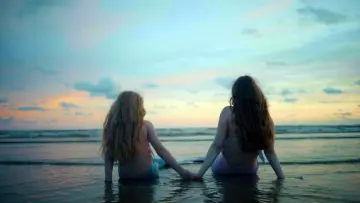 Zasłona do filmu "Mermaid Beach" #1906767