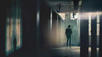 Zasłona do filmu "Przetrwać syryjskie więzienie" #1883144