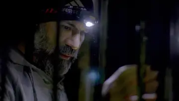 Zasłona do filmu "Przetrwać syryjskie więzienie" #1883146