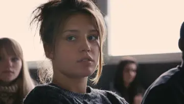 Zasłona do filmu "Życie Adeli – Rozdział 1 i 2" #240763